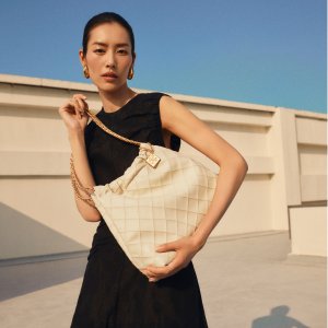 Up to 60% OffTory Burch Sale