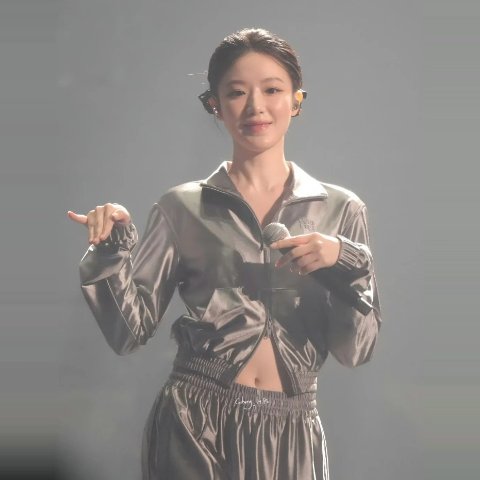 Alexander WangShrunken 拉链外套 叶舒华同款