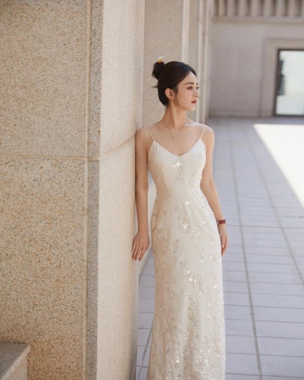 亮片连衣裙 赵丽颖类似款