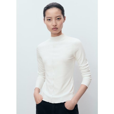 秋冬打底好帮手圆领T恤 波浪边