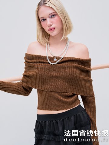 针织露肩喇叭袖上衣