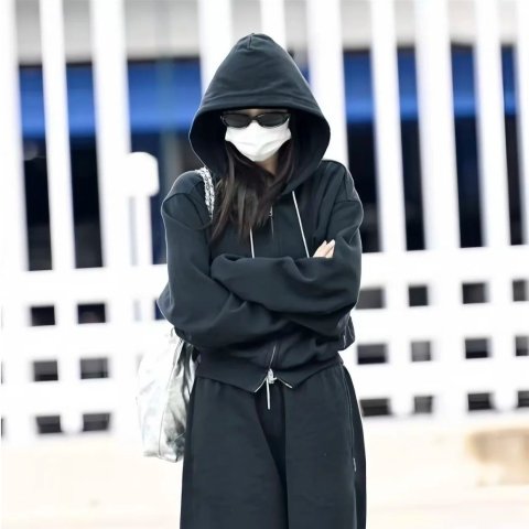 Alexander Wangtwice林娜琏机场同款 @Reborn 连帽毛巾布夹克