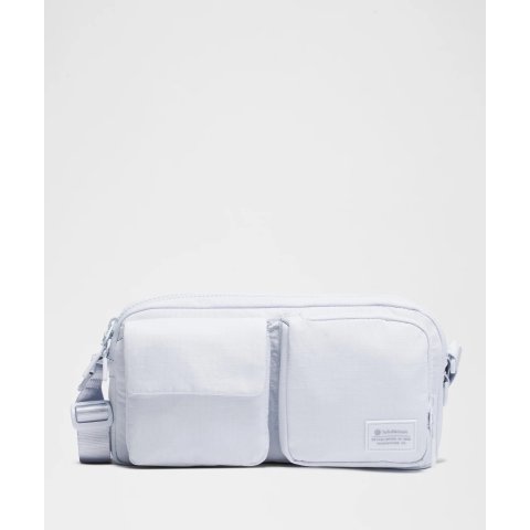 Multi-Pocket 单肩包 2.5L