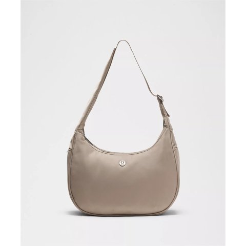 City Essentials 单肩包 4L