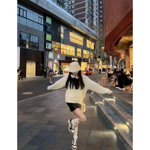 Jacquemus巨暖和的羊毛毛衣！相似款@蓝采琳Jacquemus Mail 羊毛混纺毛衣