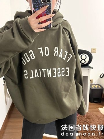 这个颜色不撞款@iamooicetitiiFEAR OF GOD ESSENTIALS 抓绒卫衣