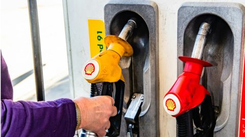 注意！法国油价即将上涨，每升约4至6欧分！2026年1月1日起实行！