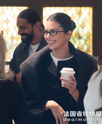 Kendall类似款 太迷人了@ADAdorableRayban 黑色矩形镜框