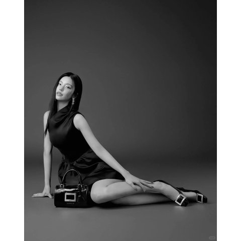 Roger Vivierwith Code: LINZ40Belle Vivier Women s Pumps Black