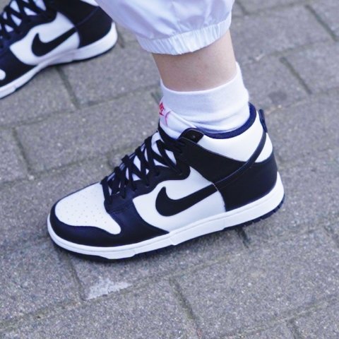 Nike经典熊猫配色~码数全！DUNK 熊猫色运动鞋