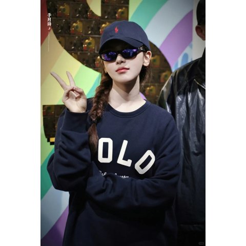  黑色棒球帽 标志