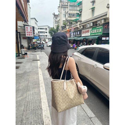 Coach全年史低价 买就完了Coach City 托特包 经典帆布