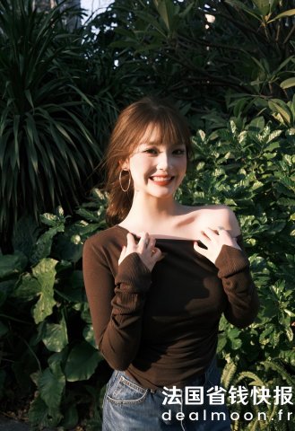 显身材的top 相似款@喜乐滋City Chic Core 长袖针织T恤