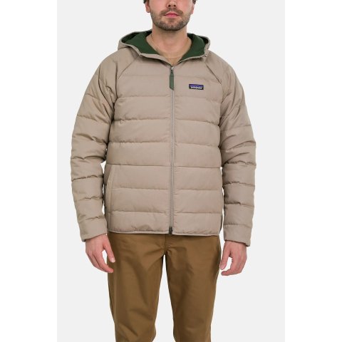 Patagonia 羽绒夹克 灰褐色