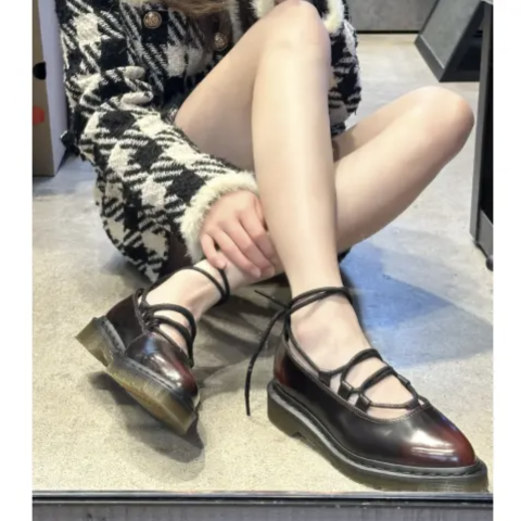 Elphie II 真皮芭蕾鞋