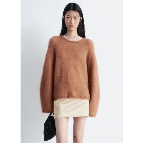奶茶色羊毛混纺毛衣