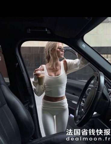 Lululemon超百搭的白色健身topTextured Mesh 网球背心 B/C杯中等支撑