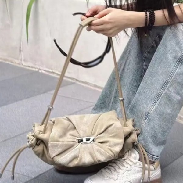 Scrunch-D 单肩包 L号