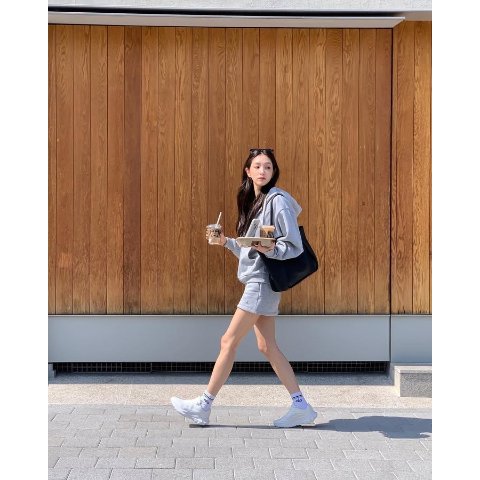 Runner 黑色运动鞋 