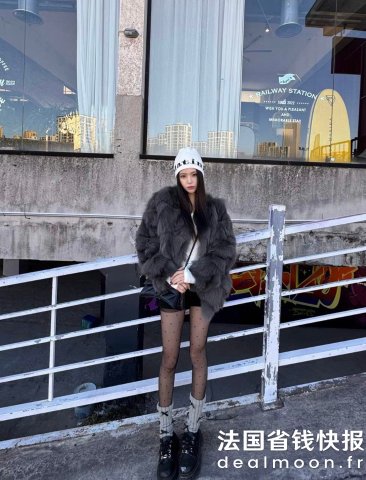 SWORD巨显白显贵的一款！相似款@崔艺琳YerinSword 6644 灰色短款仿皮草外套