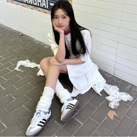  Samba OG 经典黑白配色