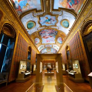 真人版“达芬奇密码”！