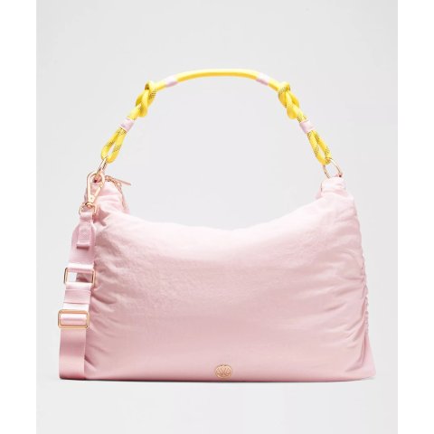 Convertible 褶皱斜挎包 16L