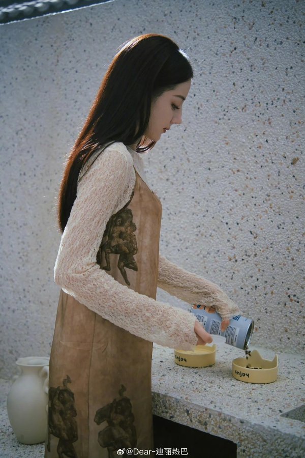 Anaya 连衣裙 迪丽热巴类似款