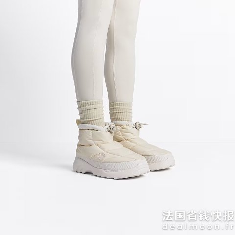 The North FaceThe North Face Nuptse 羊毛雪地靴