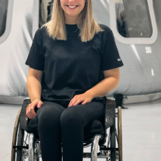 🚀 人类航天史新纪录！首位轮椅使用者即将...