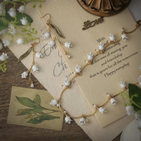 Selenichast百合花项链