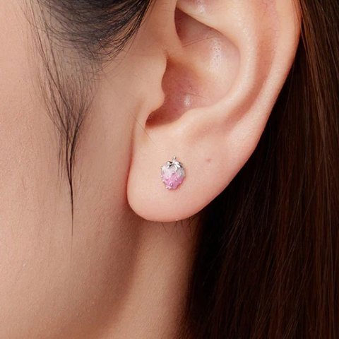 Silver 草莓耳环 银色