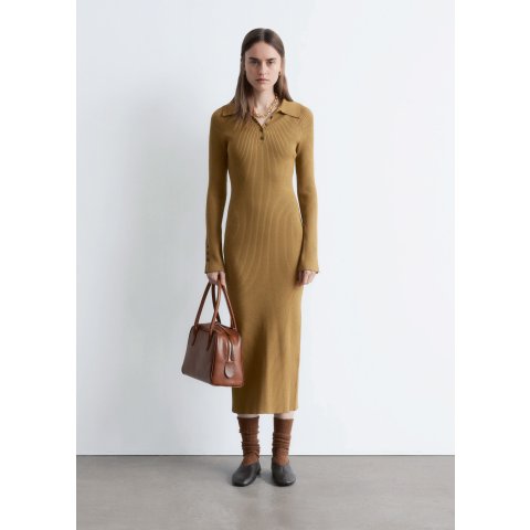 Rib-Knit 中长款Polo连衣裙