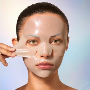 New ArrivalNew Arrivals： Dr. Barbara Sturm Everything Hydrogel Mask