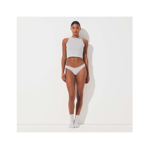 Cotton 蕾丝丁字裤 轻盈