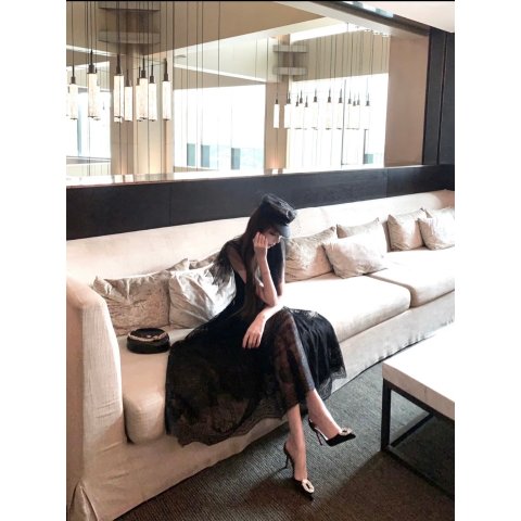 褶裥中长连衣裙 蕾丝欧根纱