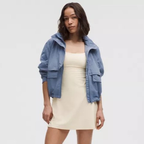 LululemonAlways Effortless冲锋衣