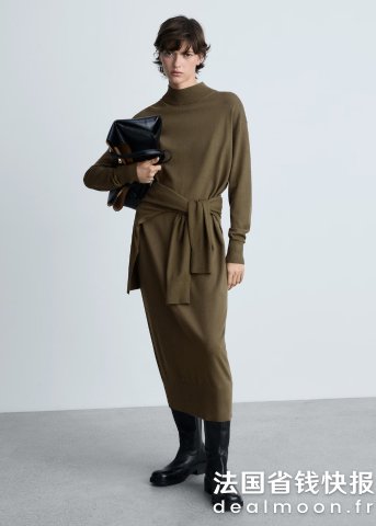 针织高领连衣裙