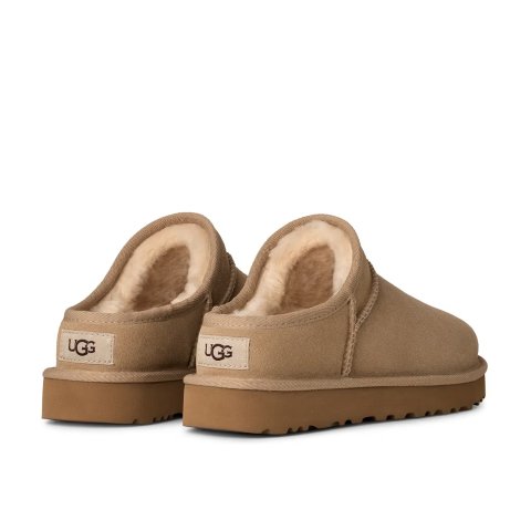 UGGClassic Slipper