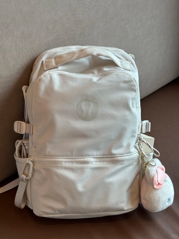 New Crew 双肩背包 22L 象牙白