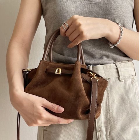 图片@陈韫呢Hana 手袋 深棕色