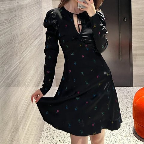 Ruched 刺绣弹力缎连衣裙@易只小漂亮