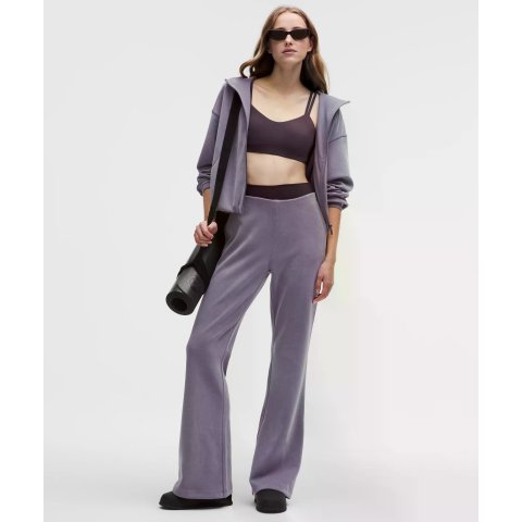 Softstreme Mid-Rise Flared Pant Regular