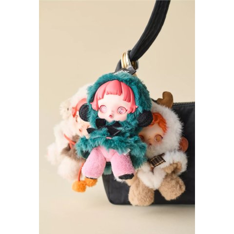 POP MART$25 off $100SKULLPANDA Winter Keychain Blind Box