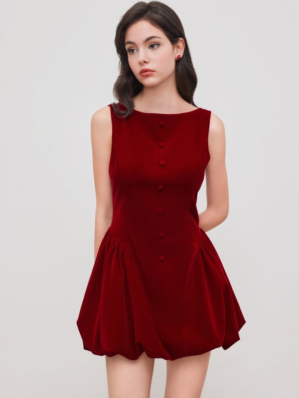 荷叶边泡泡连衣裙