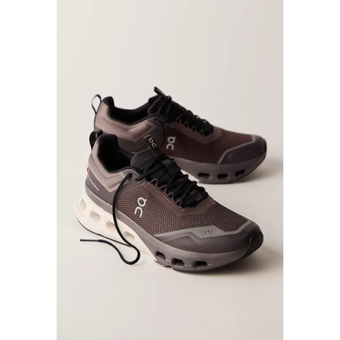 Saugatuck Cloudnova X 运动鞋