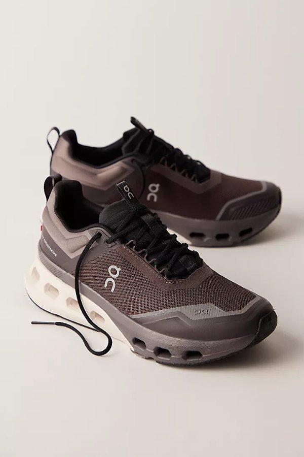  Cloudnova X 运动鞋