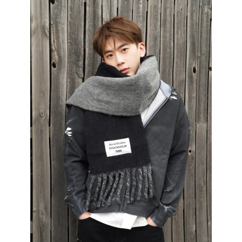 Acne StudiosLogo Patch Fringed Scarf