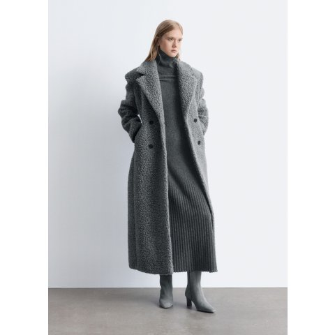 Pointed-Toe 短靴 黑色