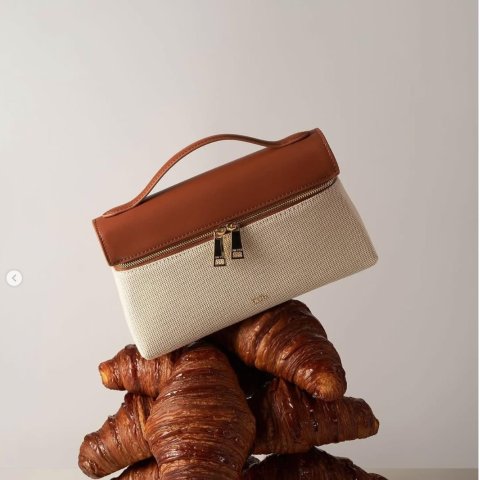 loro piana拼色买不到？这款绝啦Thea Henkel 棕色帆布